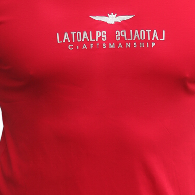 BLACKTREE RED LATOALPS DESIGN T-SHIRT..