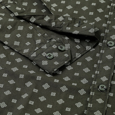 Men Olive Standard Fit Printed Casual Shirt