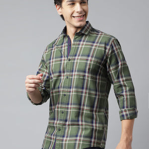 Men Green Standard Fit Checkered Casual Shirt