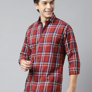 Men Rust Standard Fit Checkered Casual Shirt