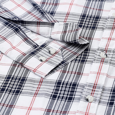 Men White Standard Fit Checkered Casual Shirt