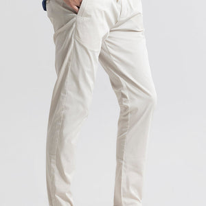 Strider Off-White Jogger
