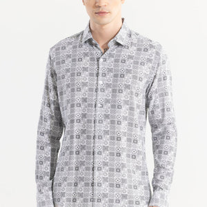 Imprint Motif White Shirt