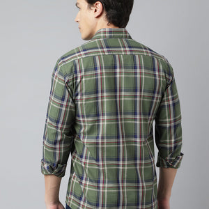 Men Green Standard Fit Checkered Casual Shirt