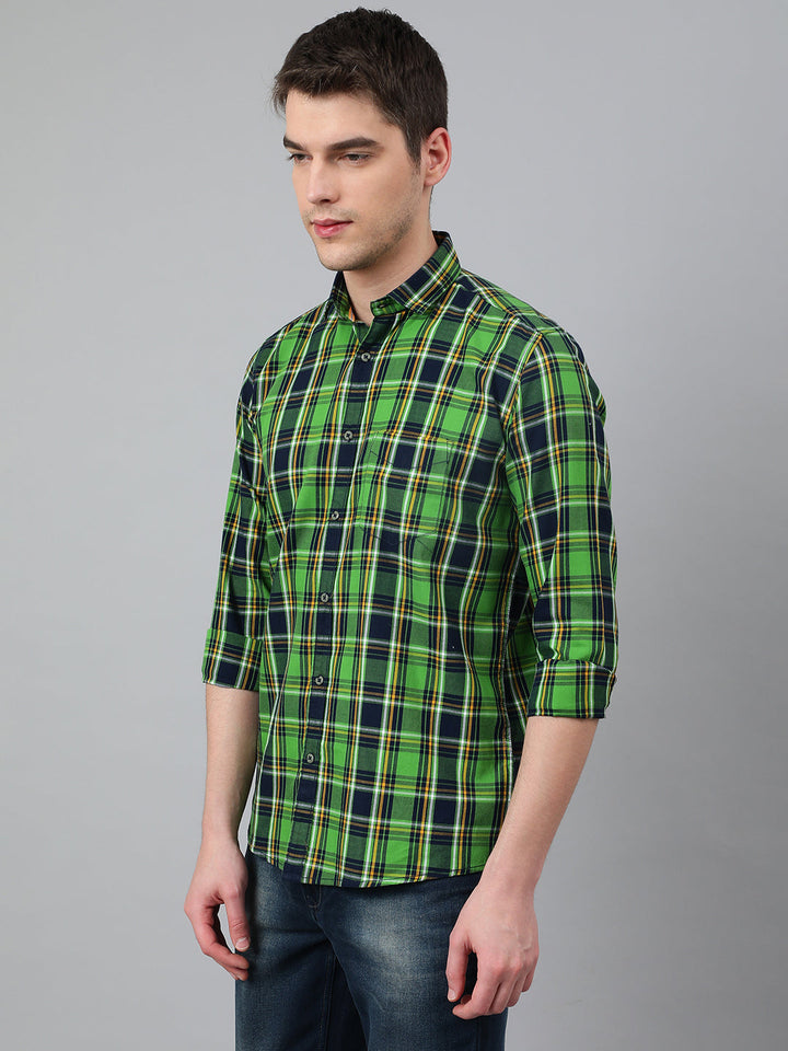 Men Green Standard Fit Checkered Casual Shirt