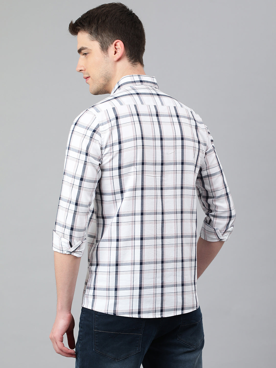 Men White Standard Fit Checkered Casual Shirt