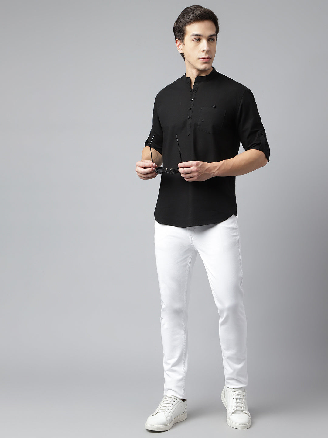 Men Black Standard Fit Solid Kurta