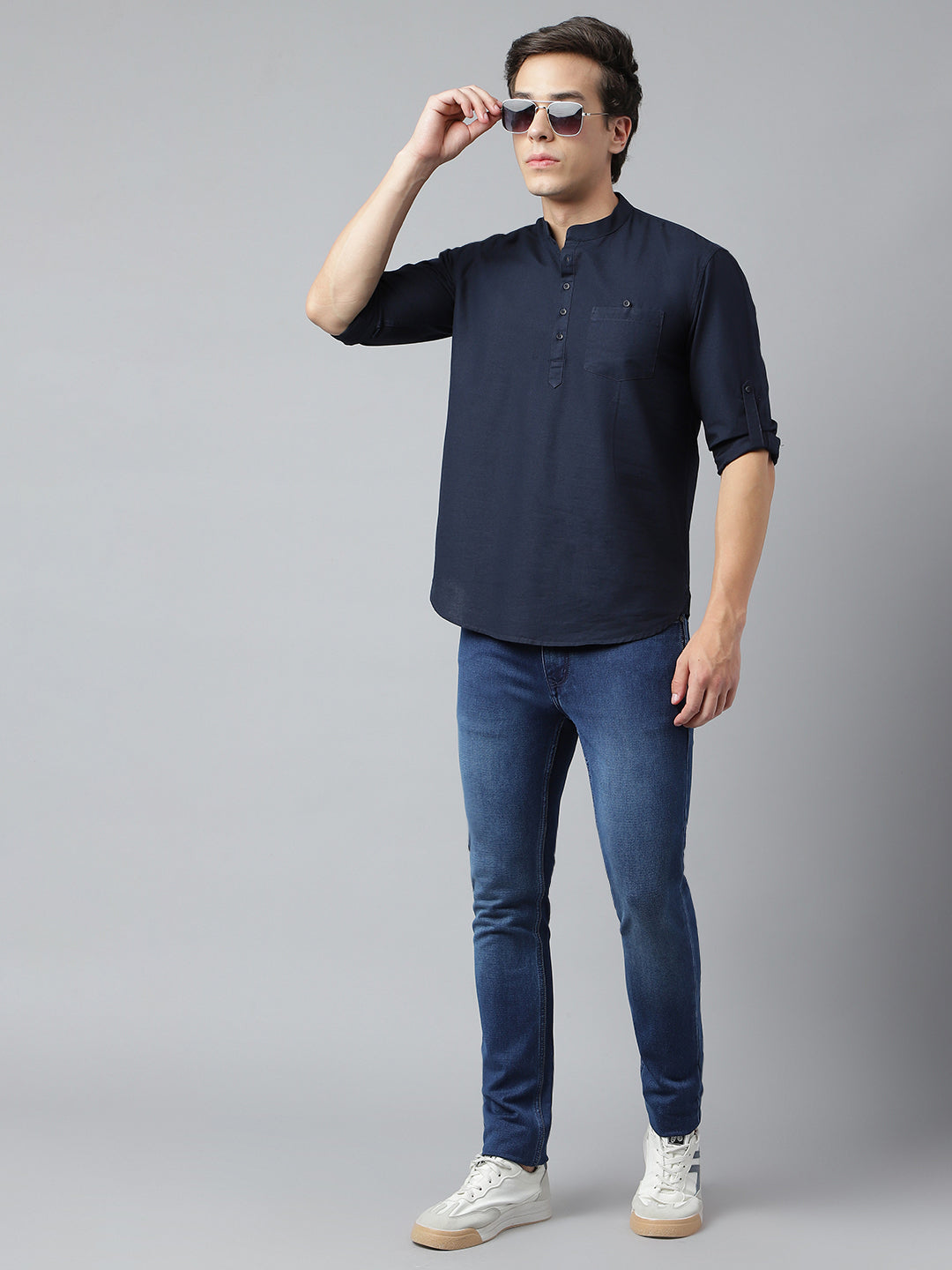 Men Navy Standard Fit Solid Kurta