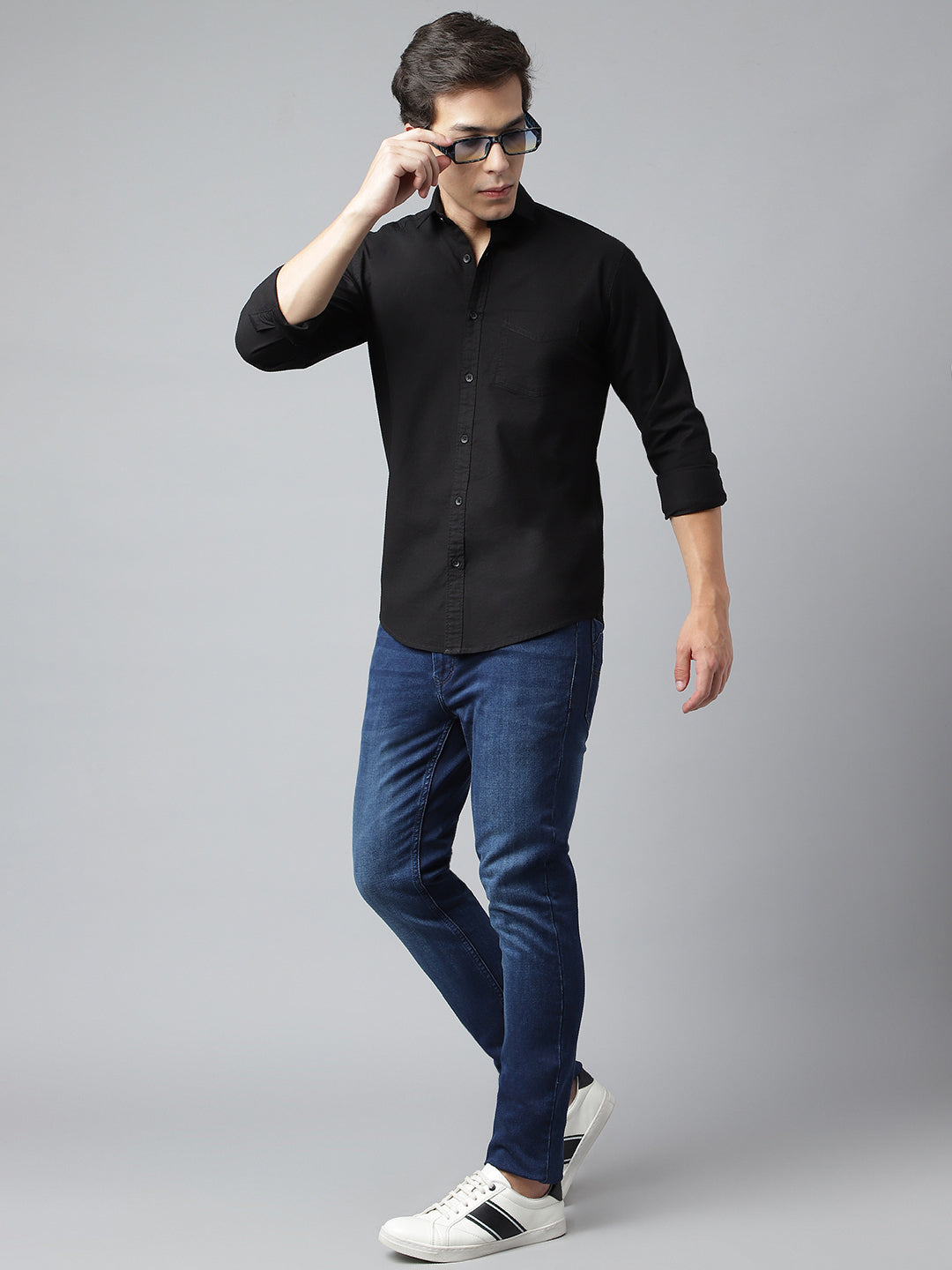 Men Black Standard Fit Solid Casual Shirt