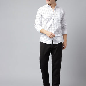 Men White Standard Fit Checkered Casual Shirt