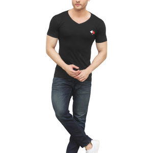 BLACK SOLID CASUAL T-SHIRT.