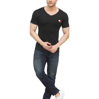 BLACK SOLID CASUAL T-SHIRT.