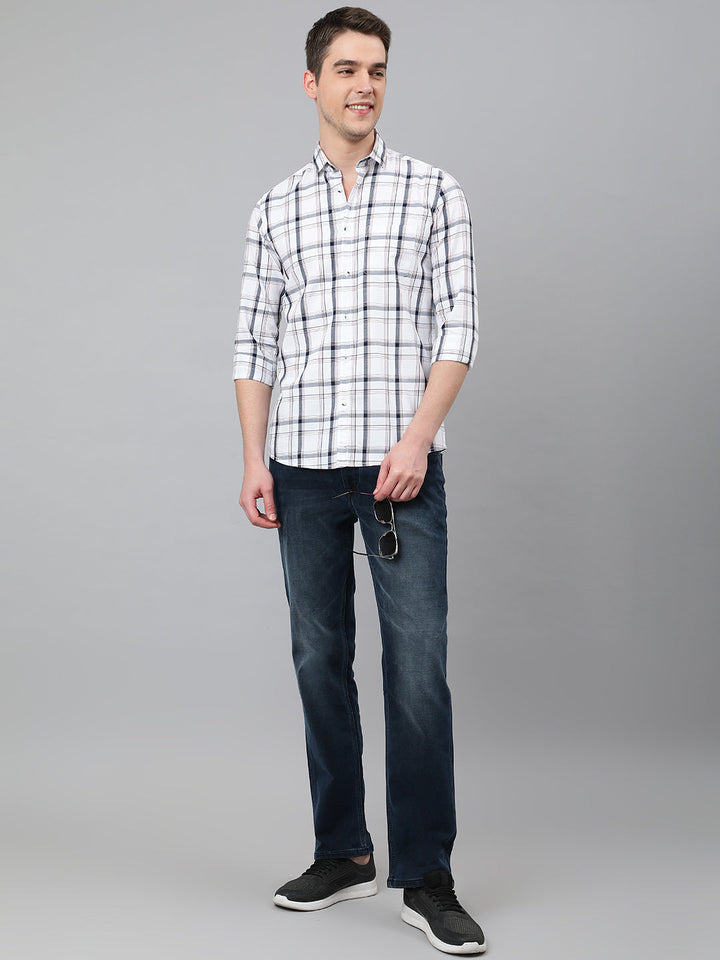 Men White Standard Fit Checkered Casual Shirt