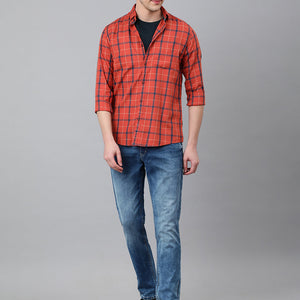 Men Rust Standard Fit Checkered Casual Shirt