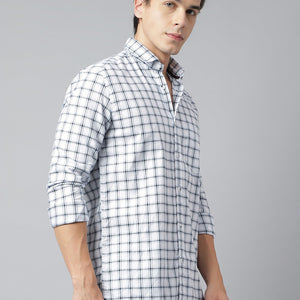 Men White Standard Fit Checkered Casual Shirt