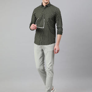 Men Olive Standard Fit Printed Casual Shirt