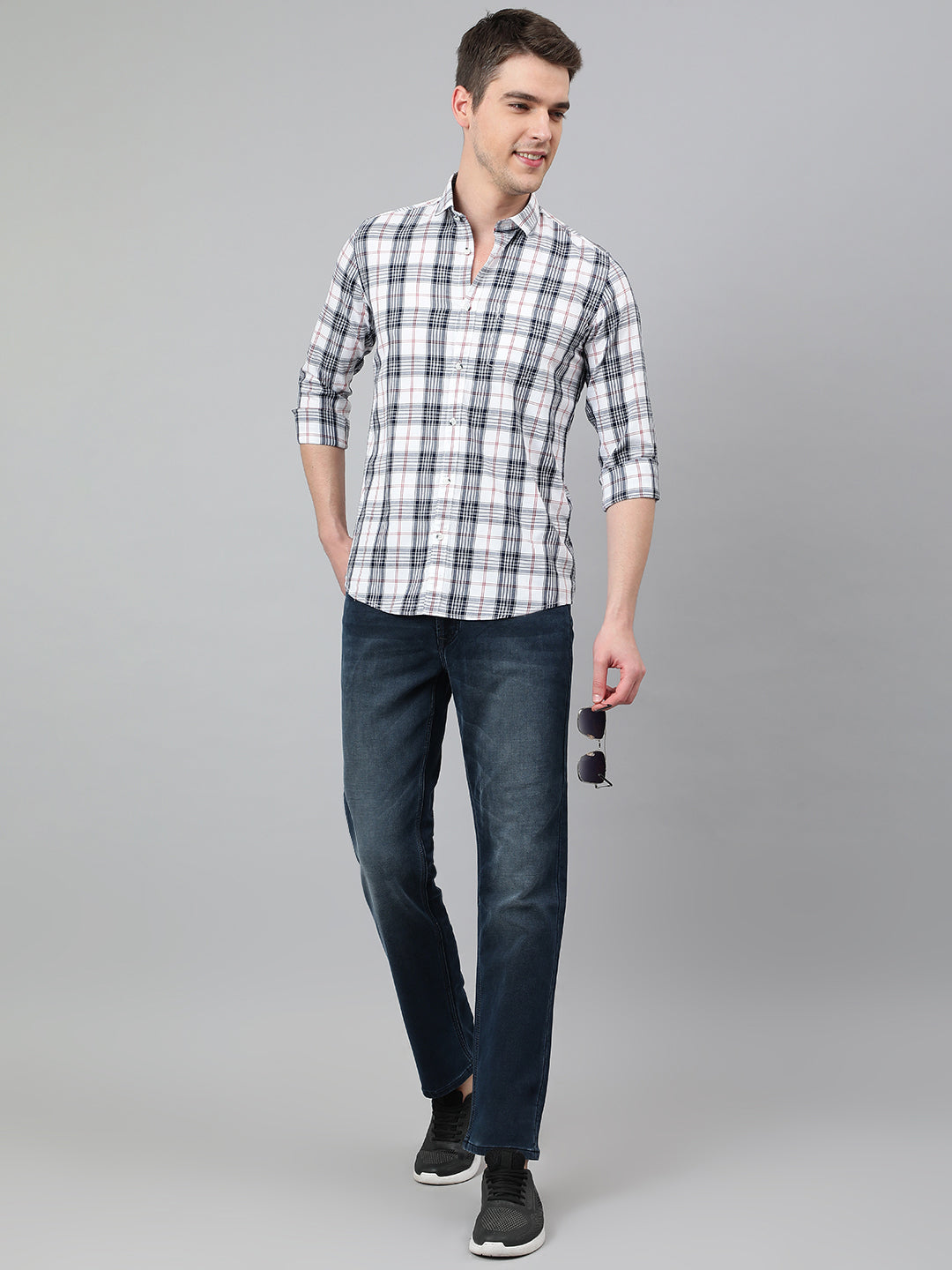 Men White Standard Fit Checkered Casual Shirt