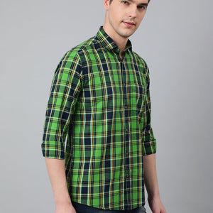 Men Green Standard Fit Checkered Casual Shirt