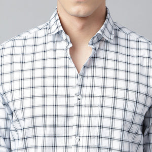 Men White Standard Fit Checkered Casual Shirt