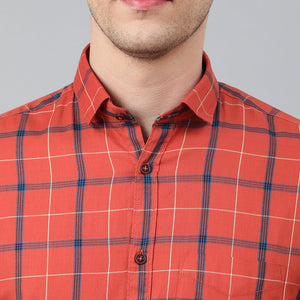 Men Rust Standard Fit Checkered Casual Shirt