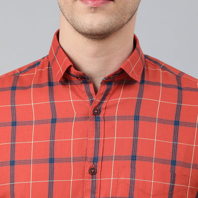 Men Rust Standard Fit Checkered Casual Shirt