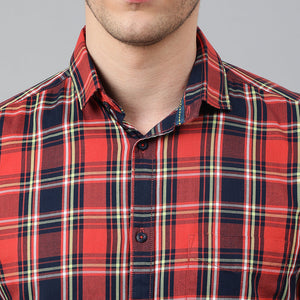 Men Red Standard Fit Checkered Casual Shirt