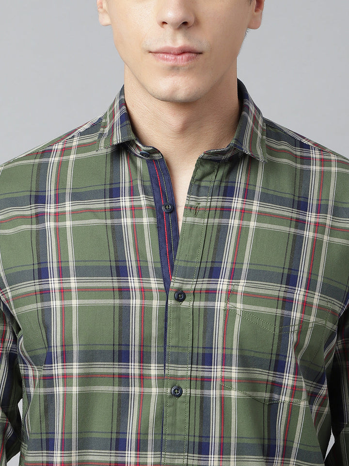 Men Green Standard Fit Checkered Casual Shirt