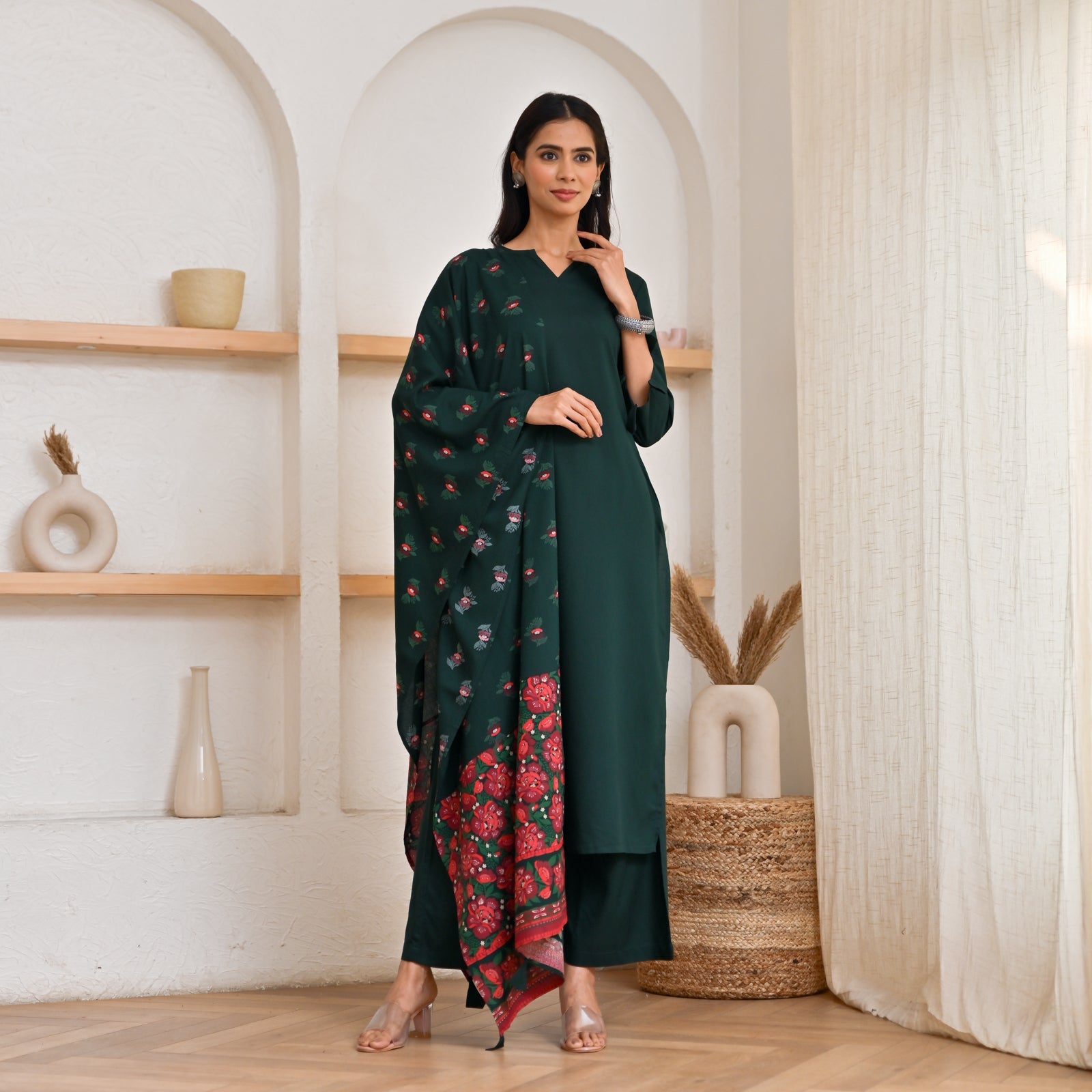 Emerald Green Kurta Pant Set with Floral Dupatta