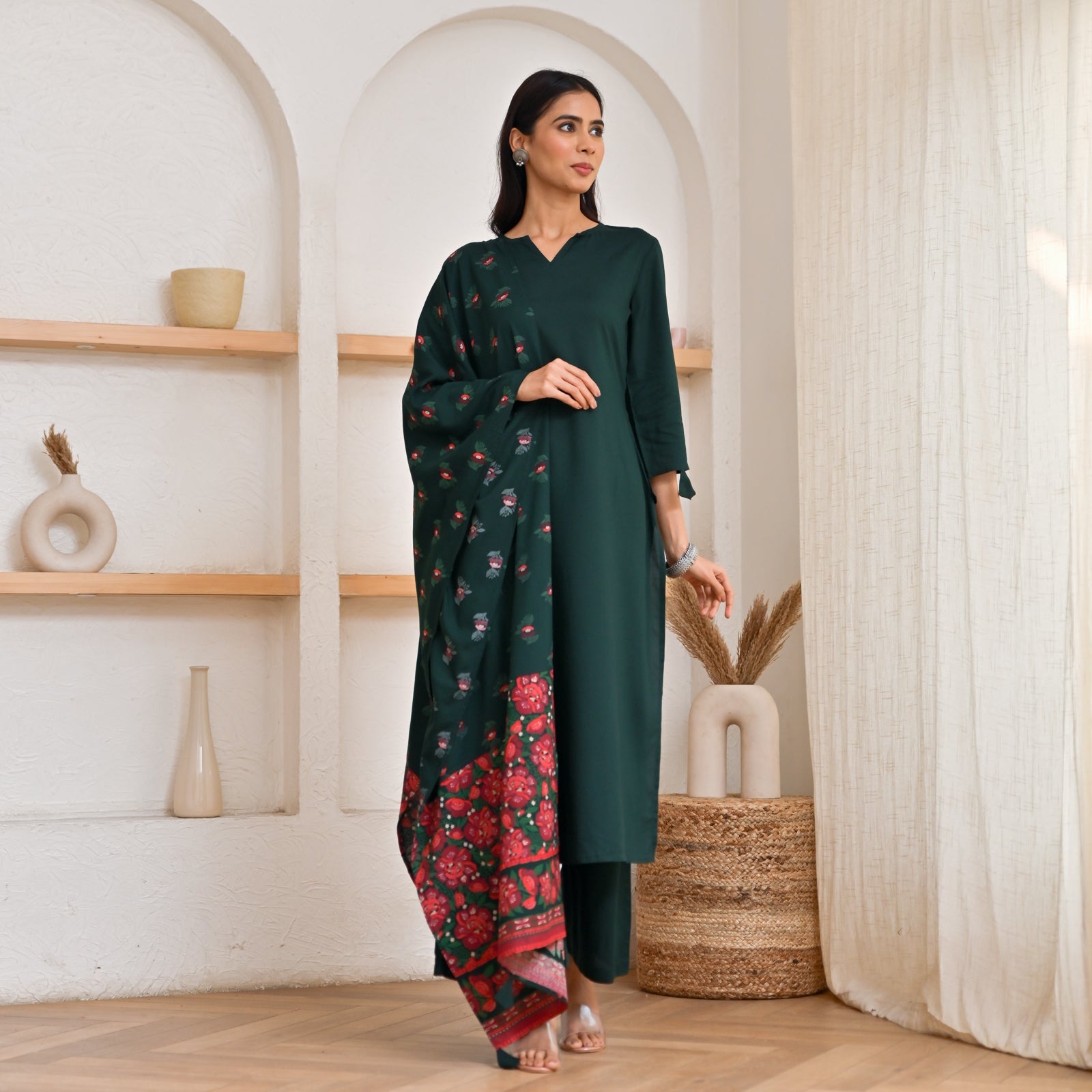 Emerald Green Kurta Pant Set with Floral Dupatta