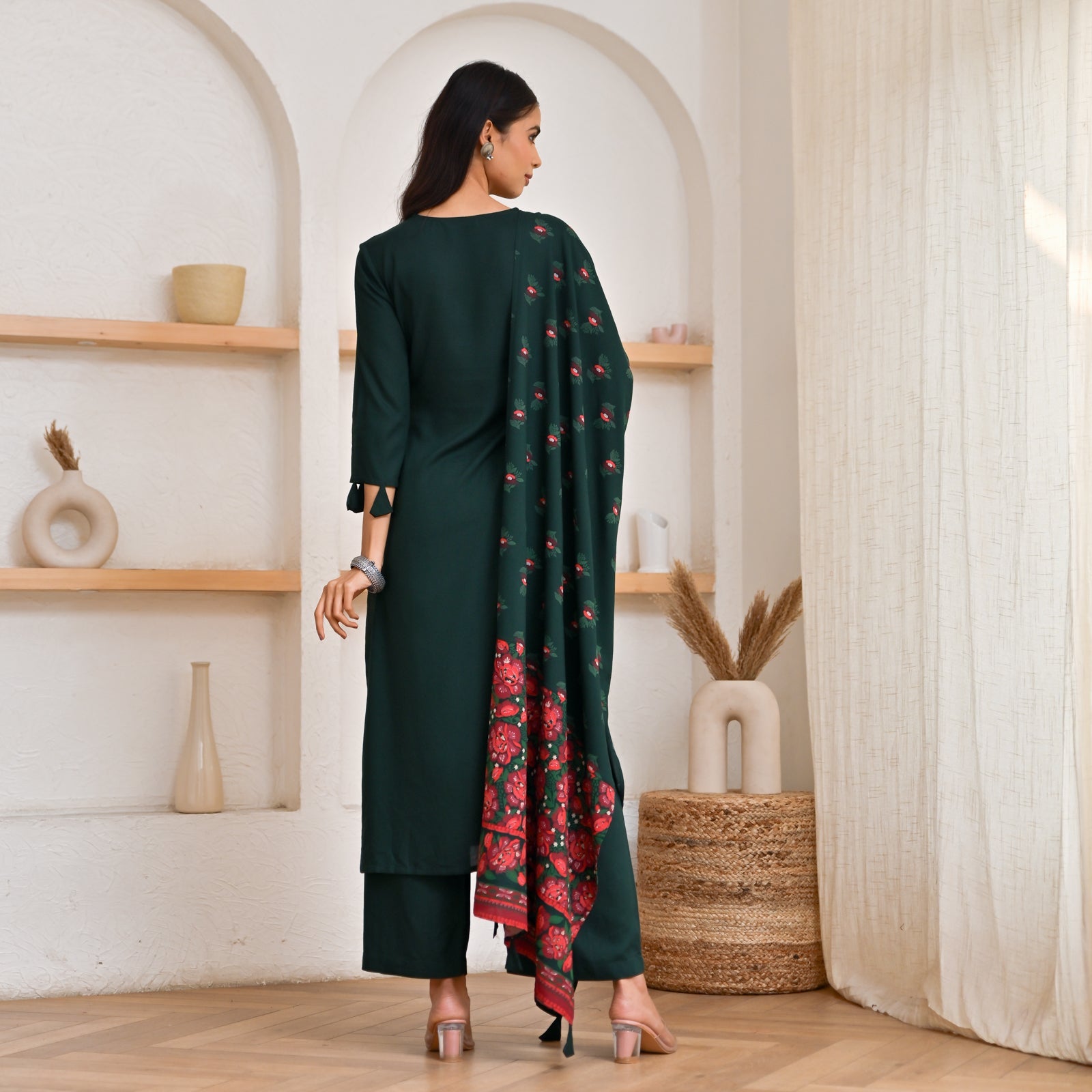 Emerald Green Kurta Pant Set with Floral Dupatta