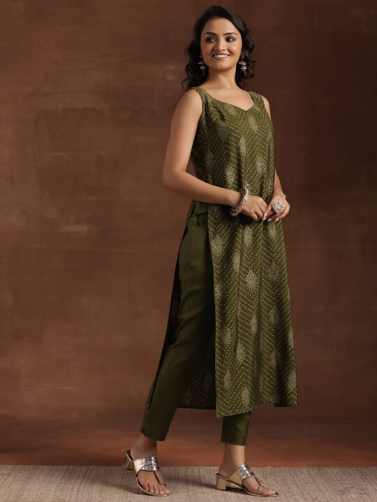 Libas Green Printed Silk Blend Straight Suit With Dupatta - view 2
