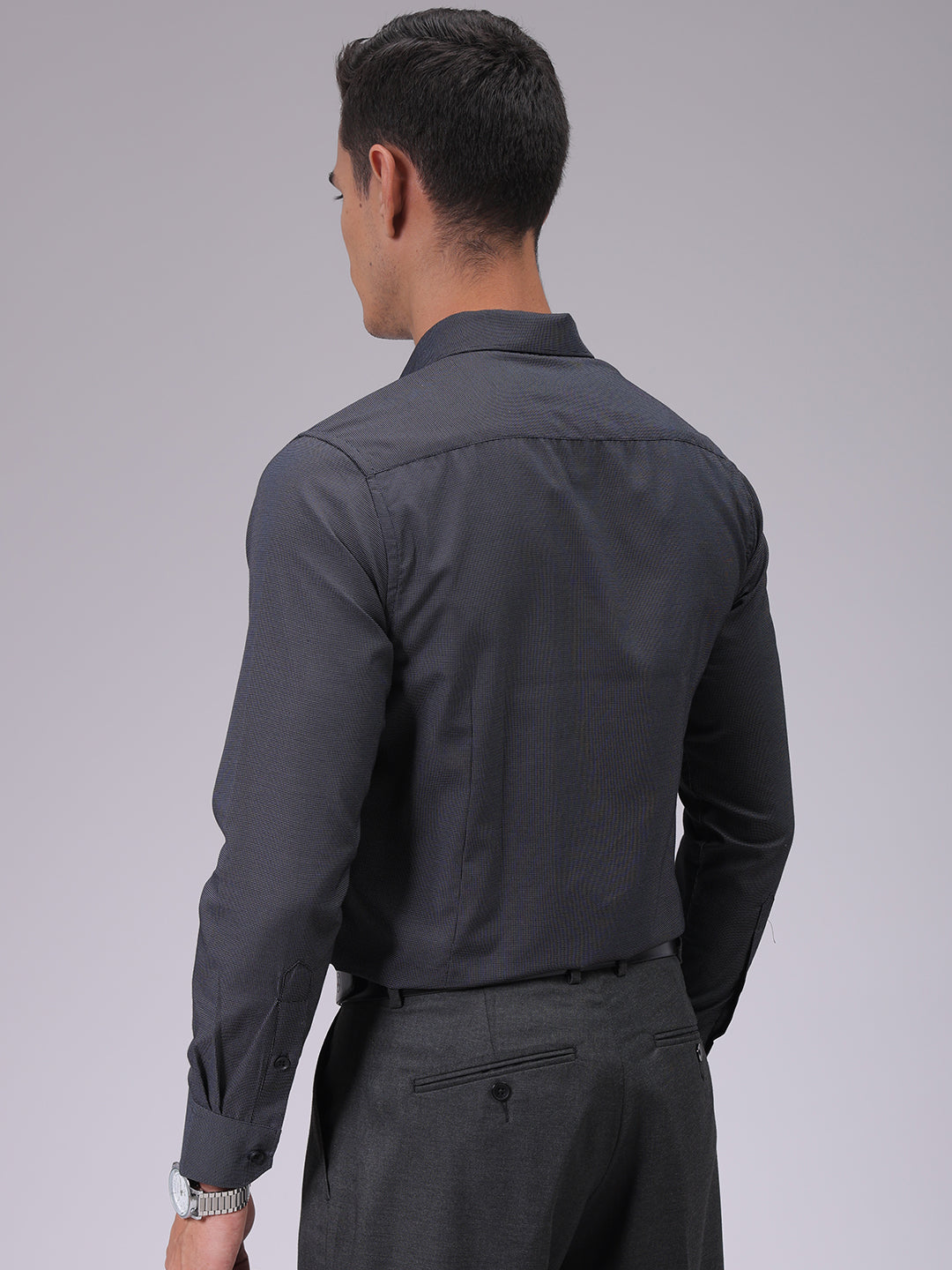 Luxe by TIGC Men's Black Slim Fit Solid Formal Shirt - view 5