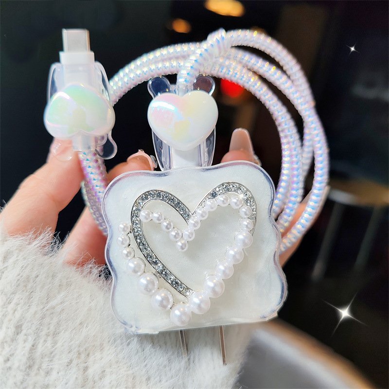Peeperly Rhinestone Heart Adapter And Cable Protector Kit - view 4