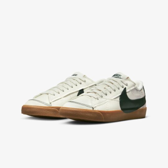 Jumbo wntr sail – Nike | BLAZER LOW '77 JUMBO WNTR { SAIL/PRO GREEN-GUM MED BROWN