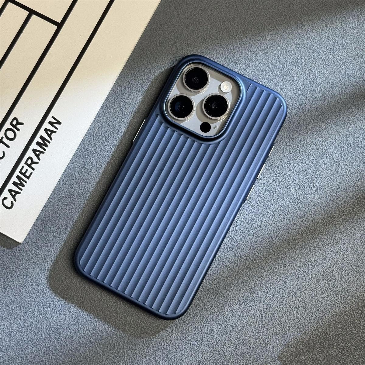 Million Cases Corrugated Pattern Matte Plating Case - iPhone - view 4