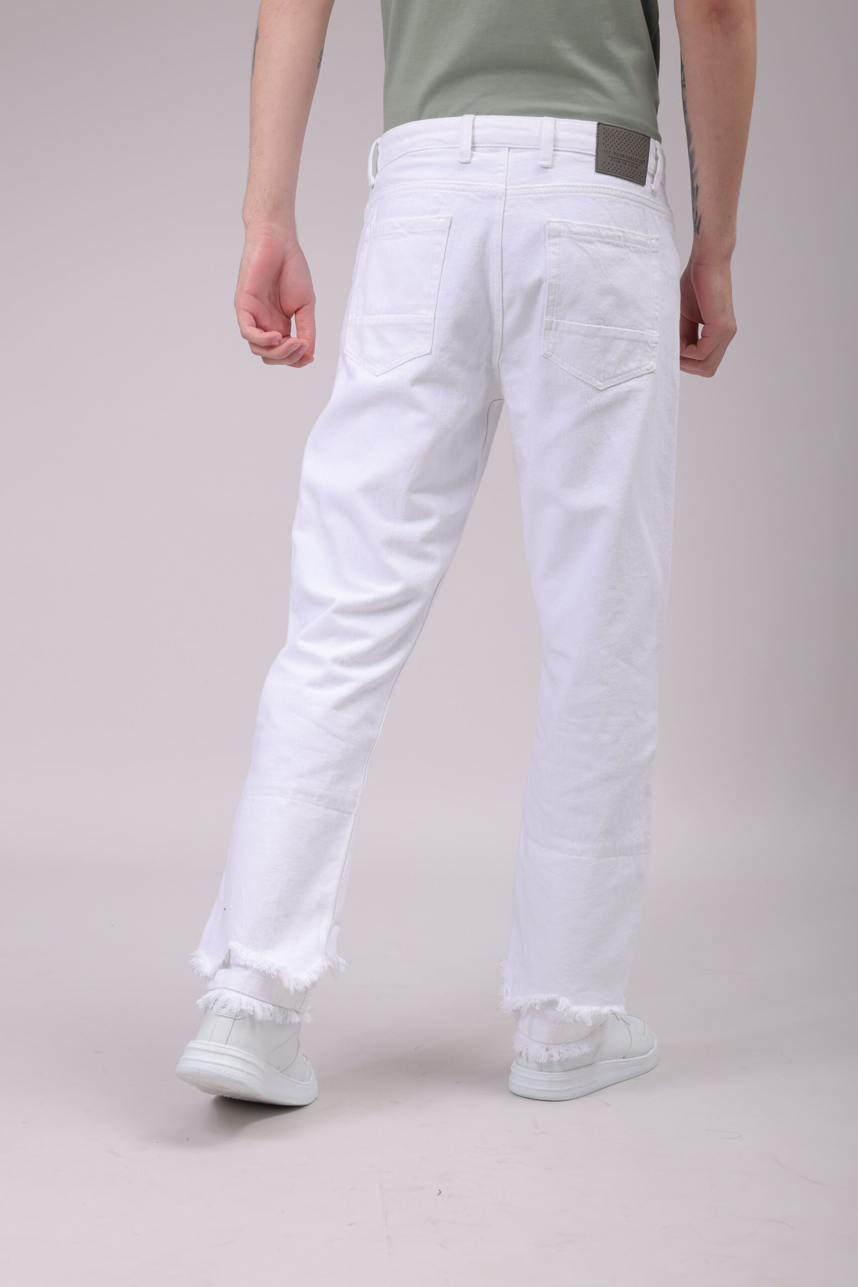 The Indian Garage Co Men's White Vintage Straight Fit Solid Distressed Jeans - view 5