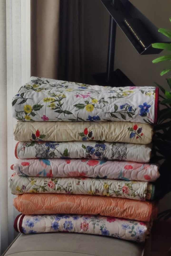 Urban Space -Home Furnishing Store 100% Malmal Cotton Blanket, Dohar, Quilt for AC and Light Winters - Pink Floral 3 - view 2