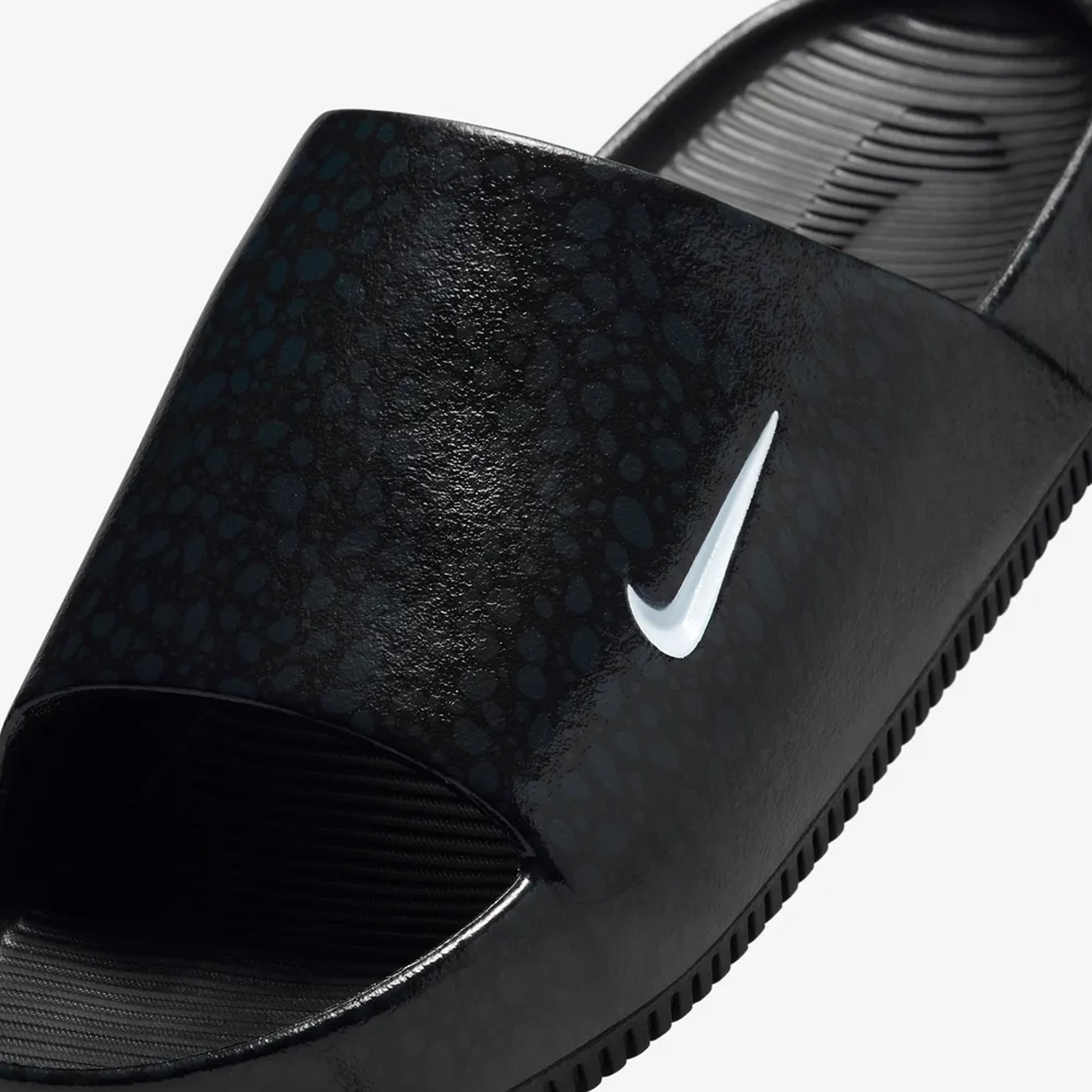 Nike | Calm Electric { Black/anthracite/footballgrey - view 3