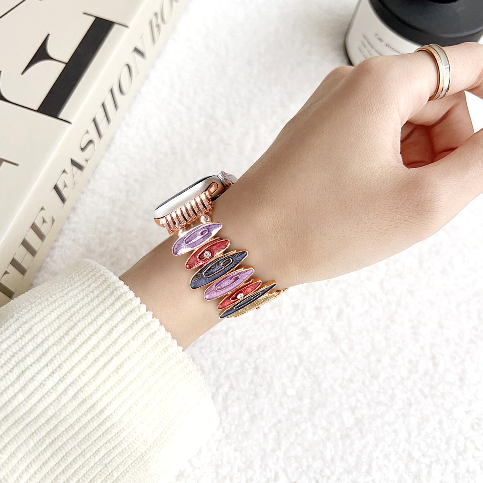 Peeperly Elegant Vibrant Alloy Bracelet for Apple Watch - view 4