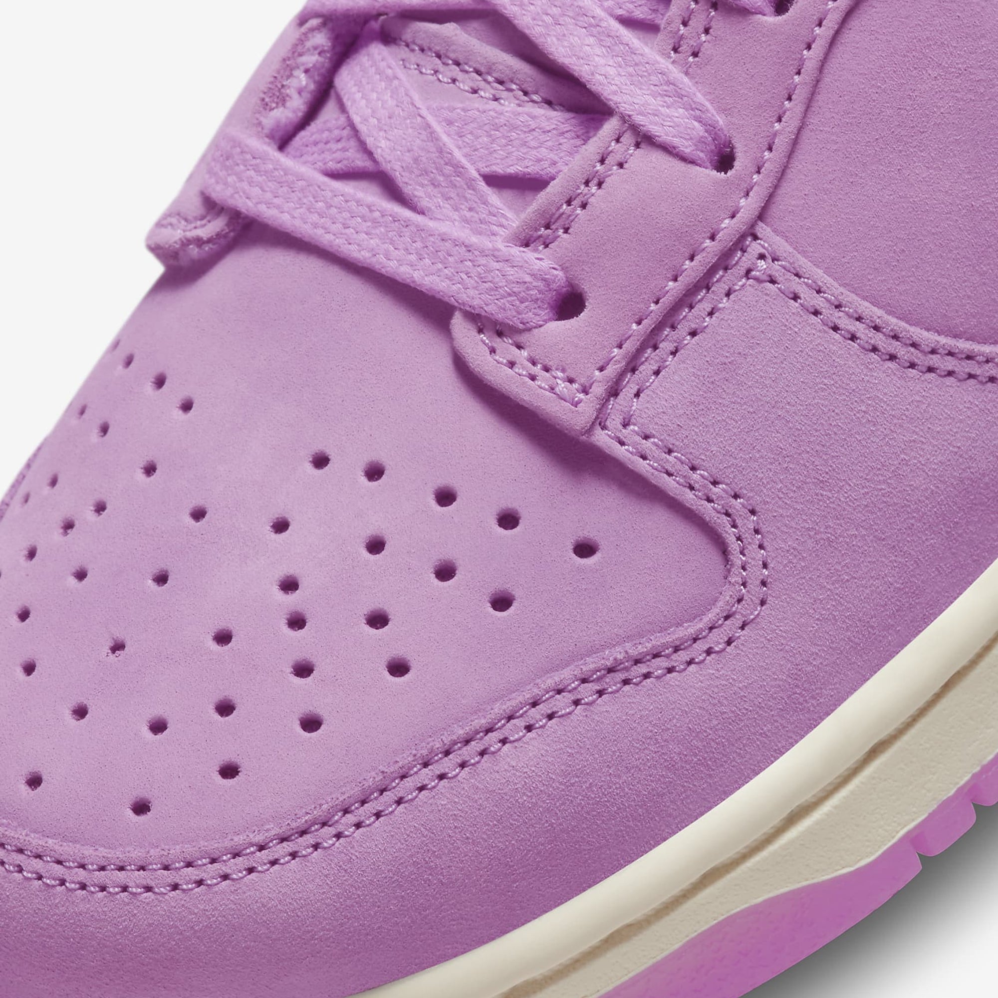 Nike | DUNK LOW PREMIUM MF { RUSH FUCHSIA/RUSH FUCHSIA-RUSH FUCHSIA - view 3