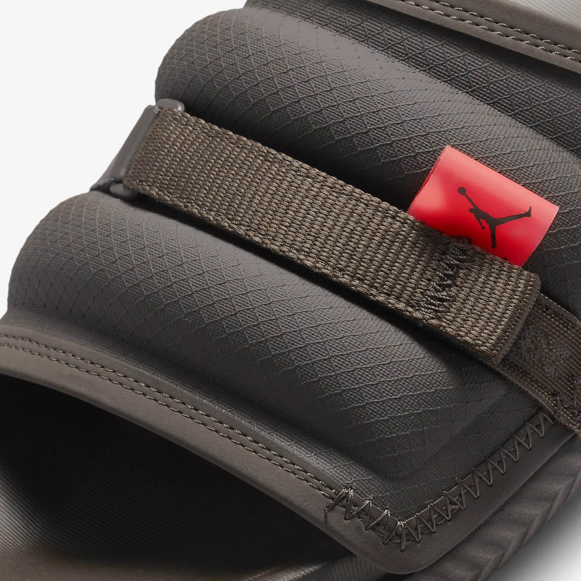 Jordan | SUPER PLAY { DARK CHOCOLATE/INFRARED 23 - view 3