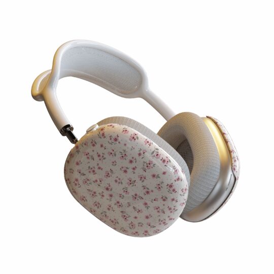 Casetry Cottage Charm | Cottagecore AirPods Max Case - view 2