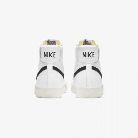 Nike | BLAZER MID'77 VINTAGE { BLACK/WHITE - view 2