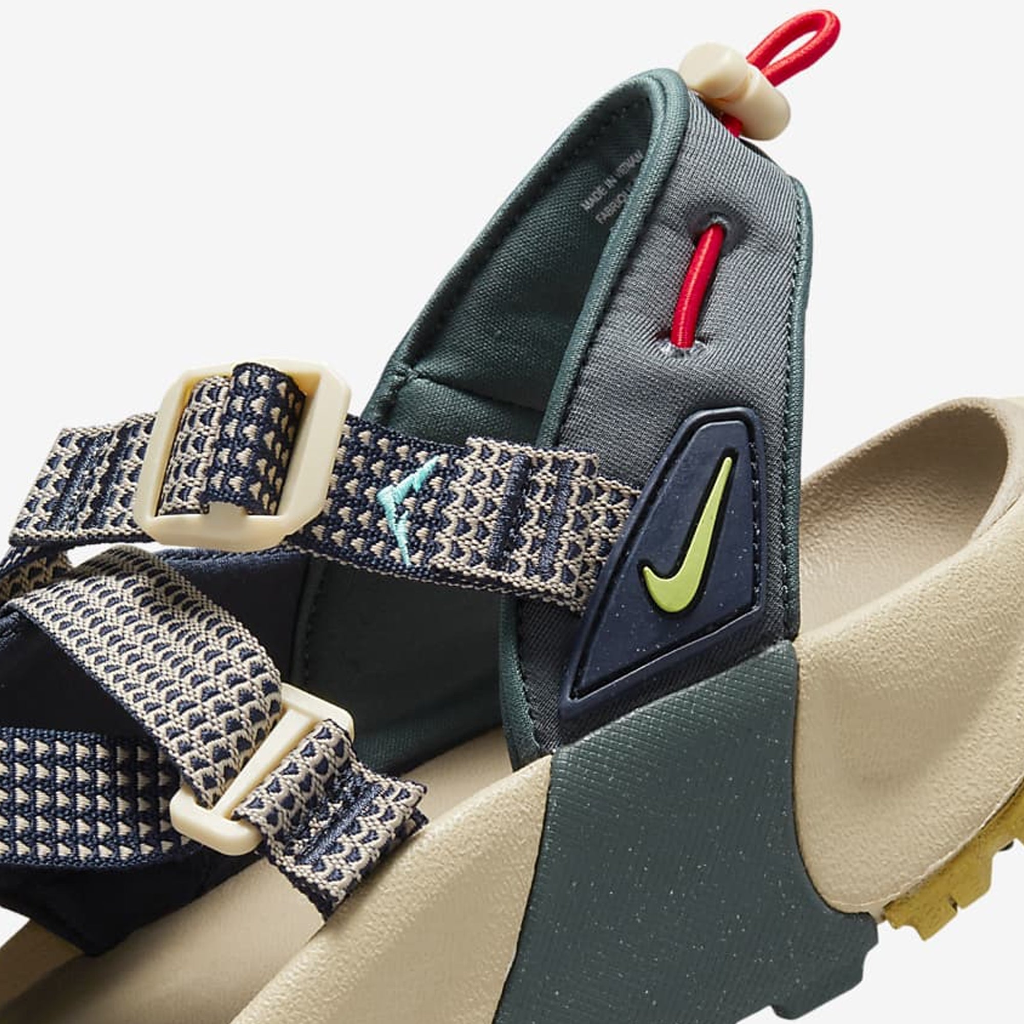 Nike | ONEONTA { OBSIDIAN/VOLT-FADED SPRUCE-KHAKI - view 3