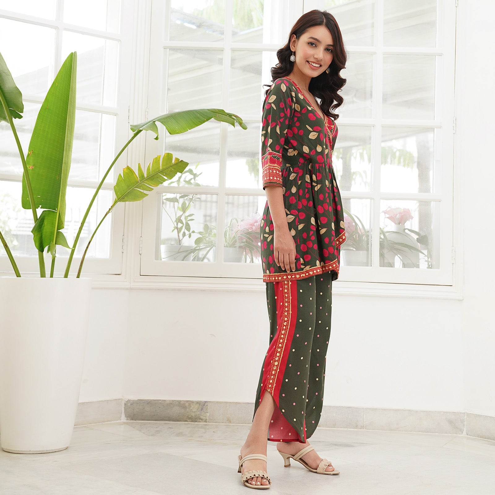 BlackTree Green Asymmetric Gather Co-ord Set with Side Tie Up Detail - view 4