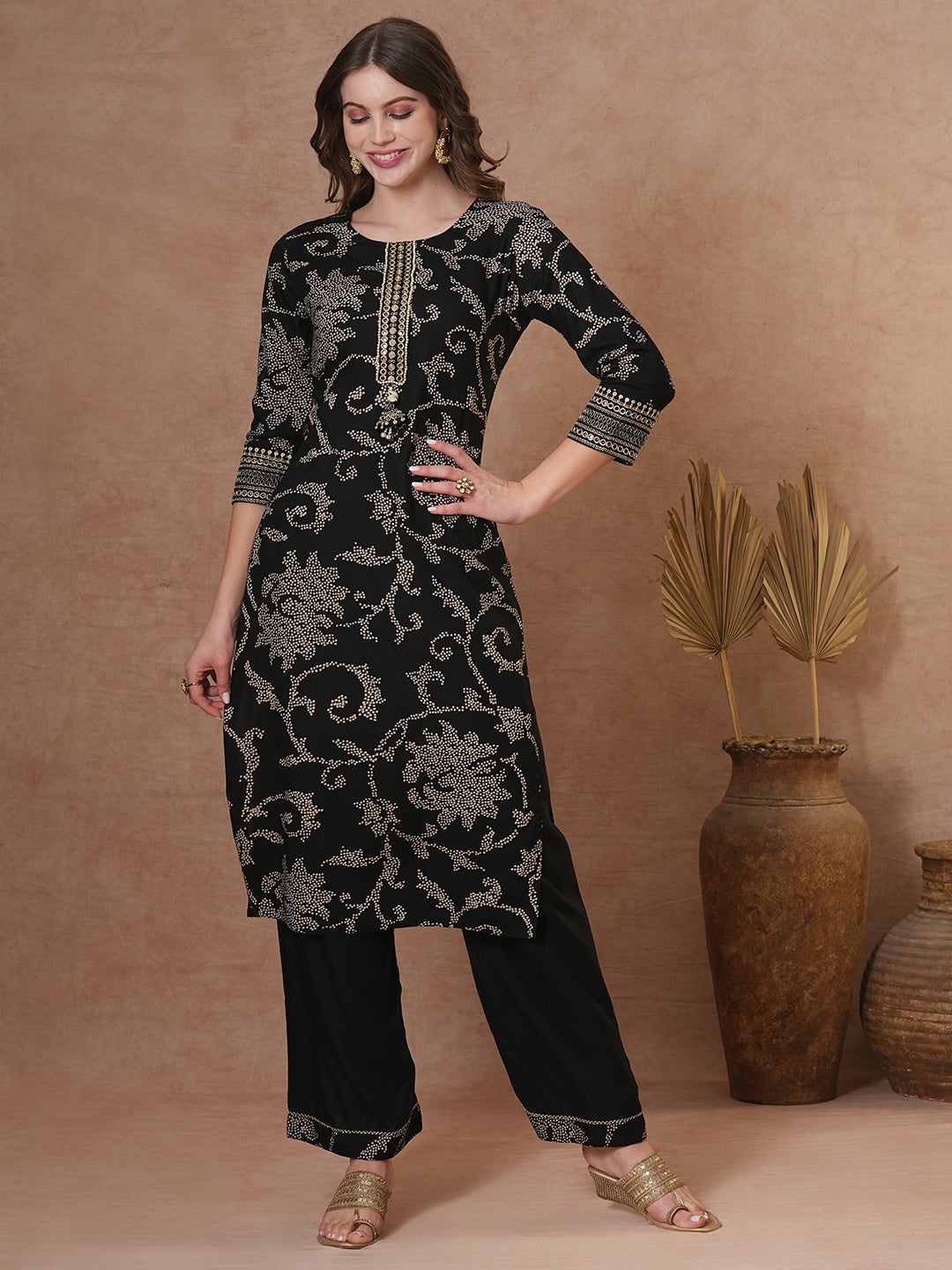 FASHOR Ethnic Bandhani Printed Straight Fit Kurta with Palazzo - Black - view 3