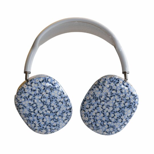 Daisies cottagecore airpods – Casetry Picking Daisies | Cottagecore AirPods Max Case