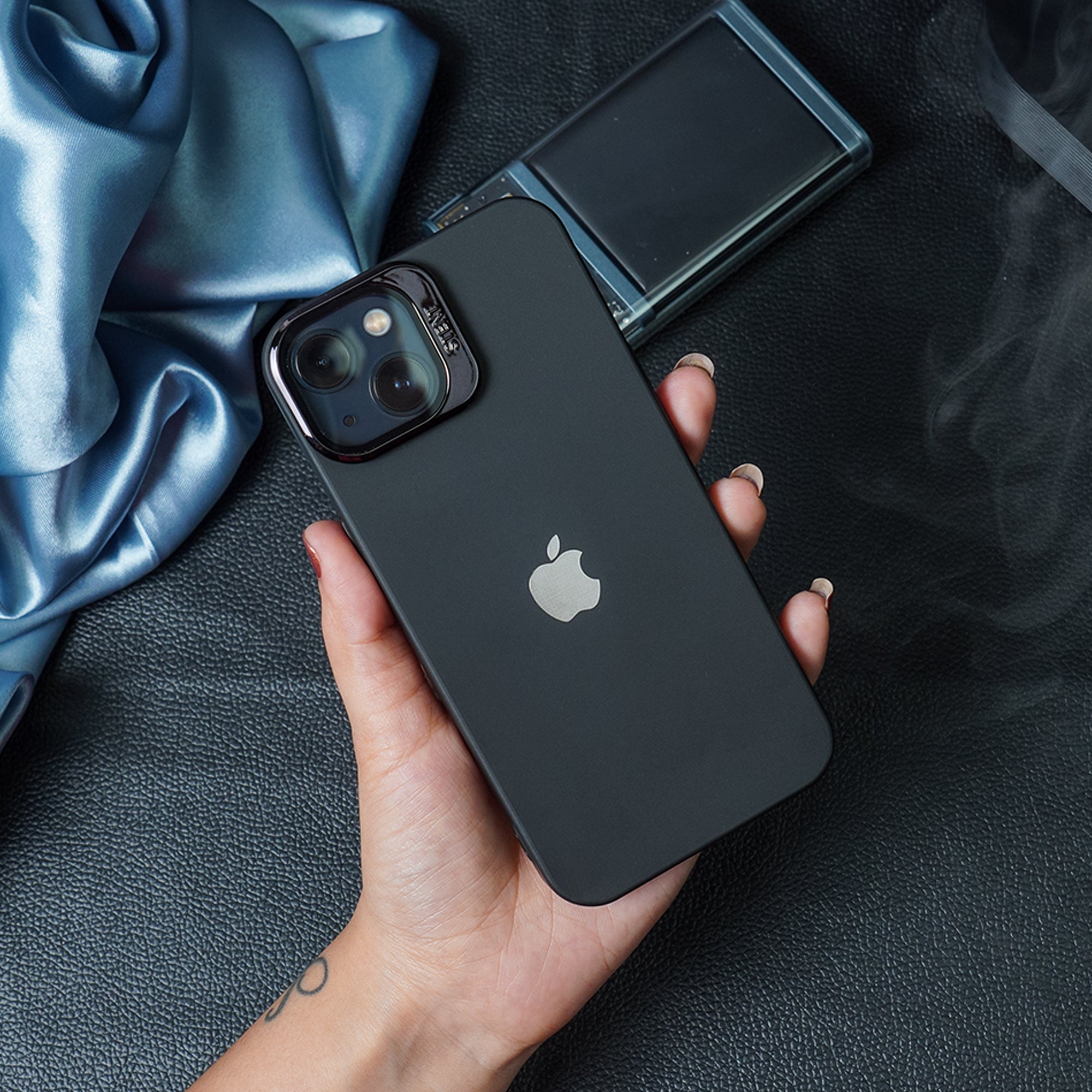 Apple iPhone 13 Series Clear Camera Protector Hidden Stand Logo Case - view 14