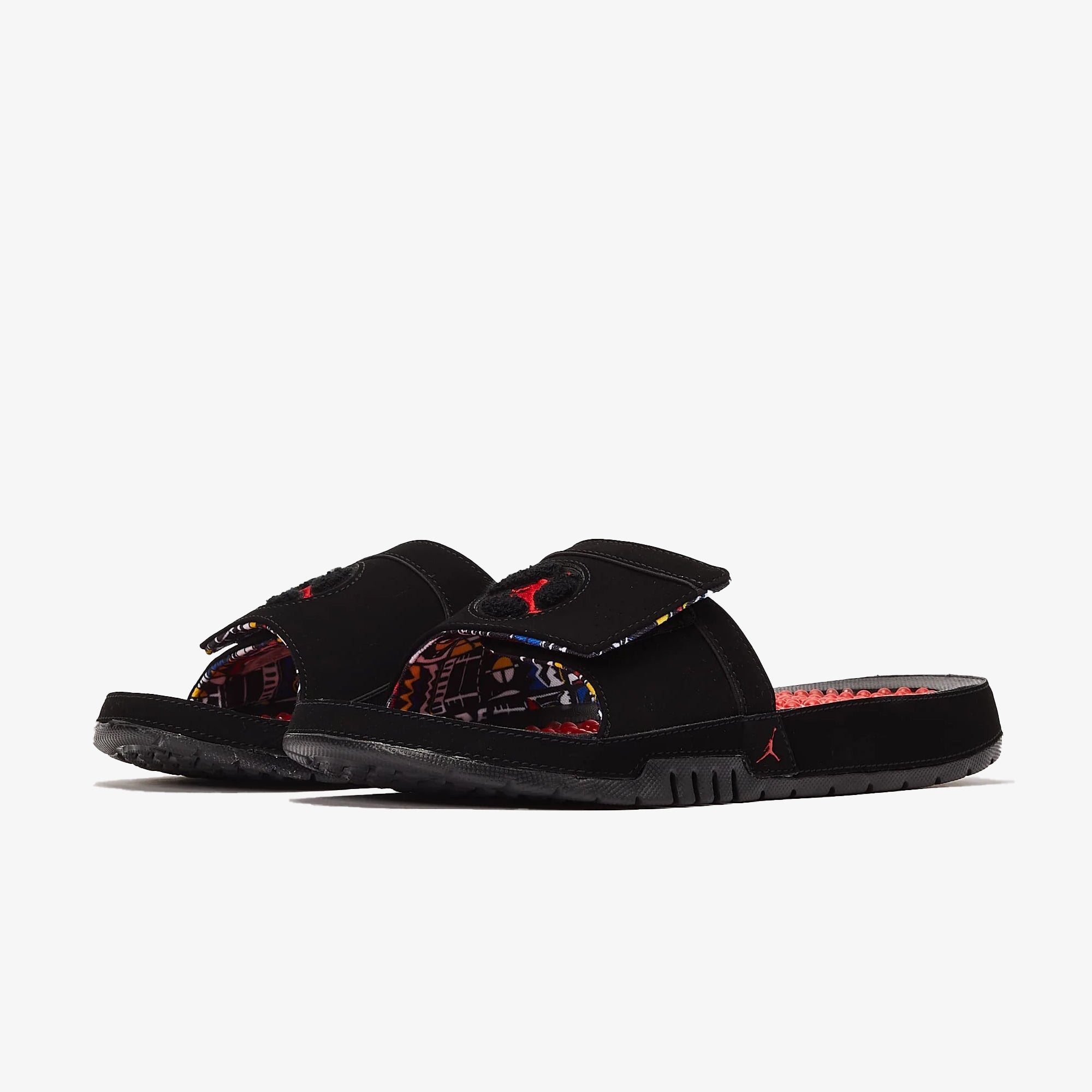 Jordan | HYDRO 8 RETRO { BLACK/UNIVERSITY RED-WHITE-VARSITY MAIZE