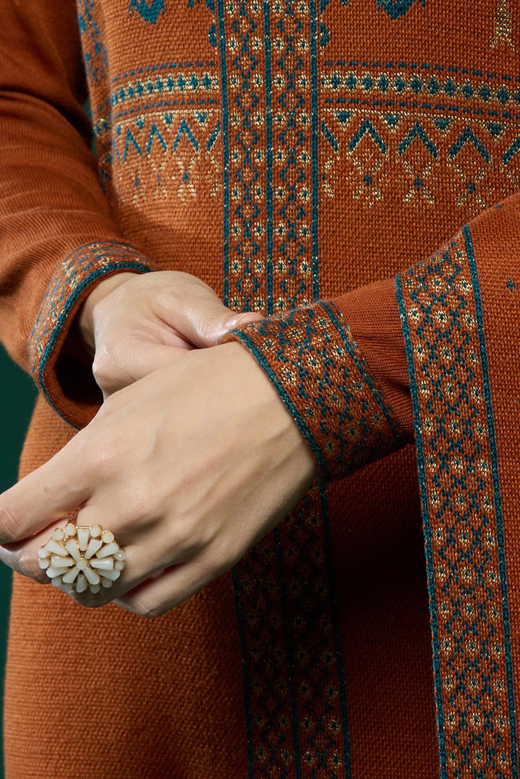Peachmode Dark Rust Floral Woolen Salwar Suit - view 9